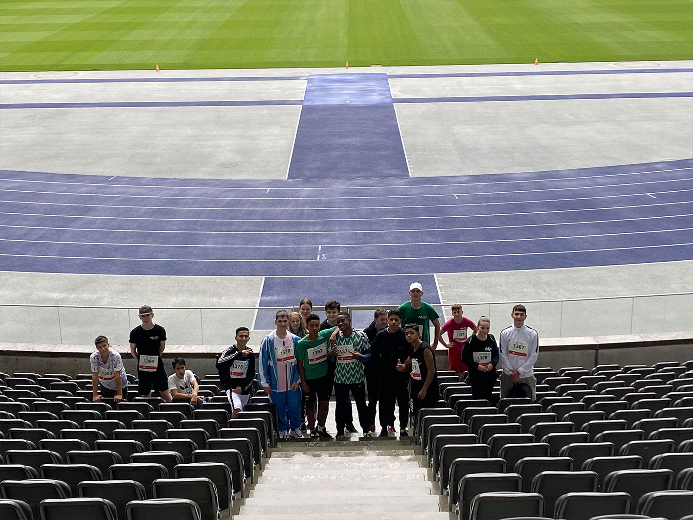 Jugend trainiert für Olympia Platz - Albrecht Haushofer Schule-im Olympiastadion